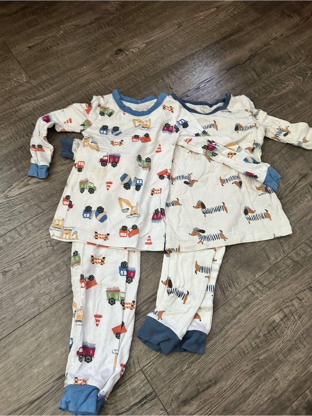 Kids Cream Long-Sleeve bamboo Pajama Set with Blue Trim - Pack of 2